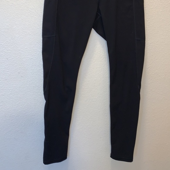 Life Sky black side pocket athletic leggings - Picture 3 of 9